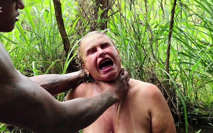 Tiffany Montavani: Sexo salvaje en la jungla en la cascada