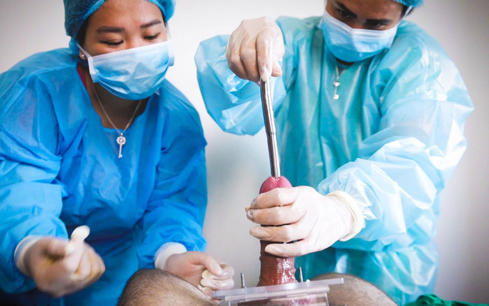 DominaFireOfficial: 2人の看護師によるCBT