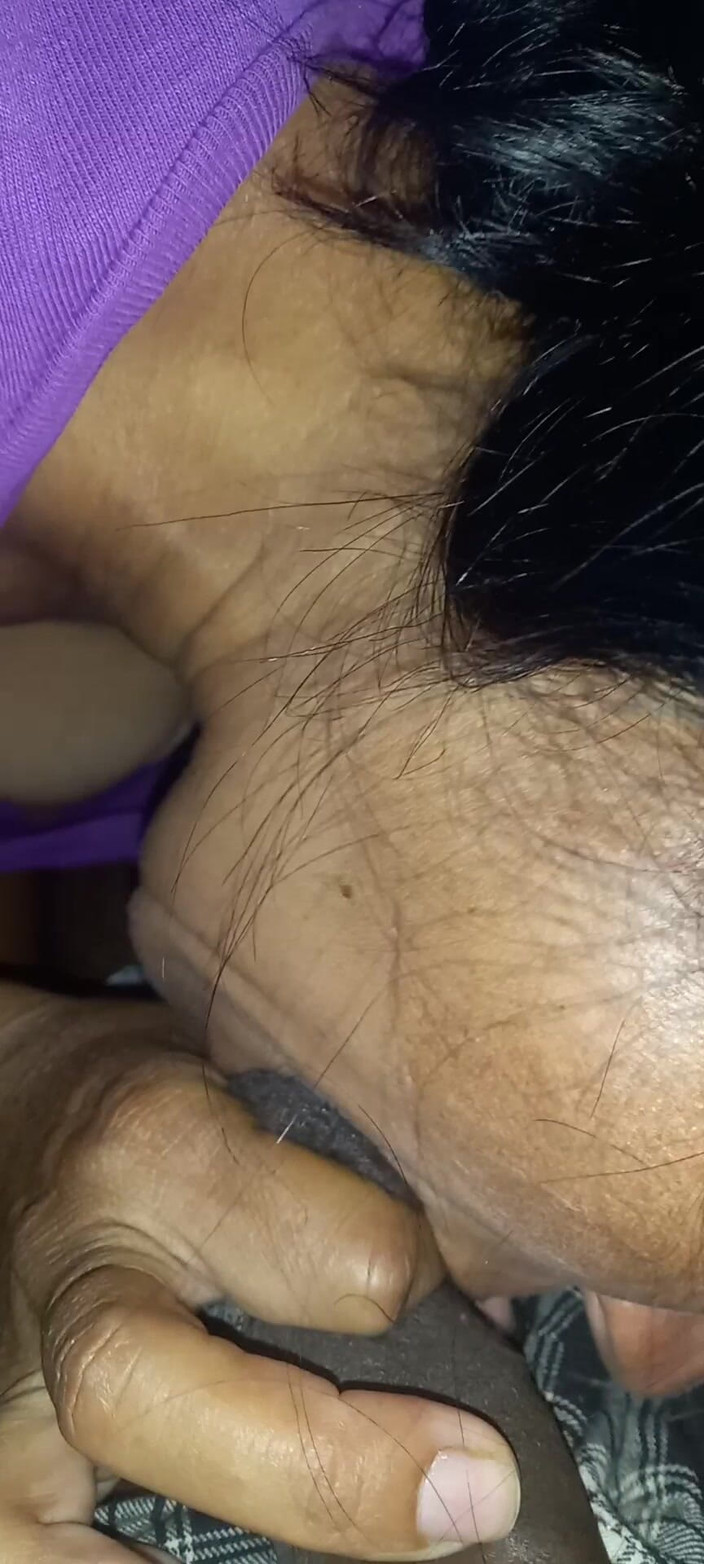 Mangacaribe: व्यभिचारी पति विशाल लंड के साथ अपनी रंडी को देखना पसंद करता है