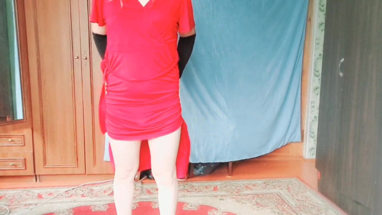 Kitty_Cross: Splendida sissy sembra un angelo seducente perfetto