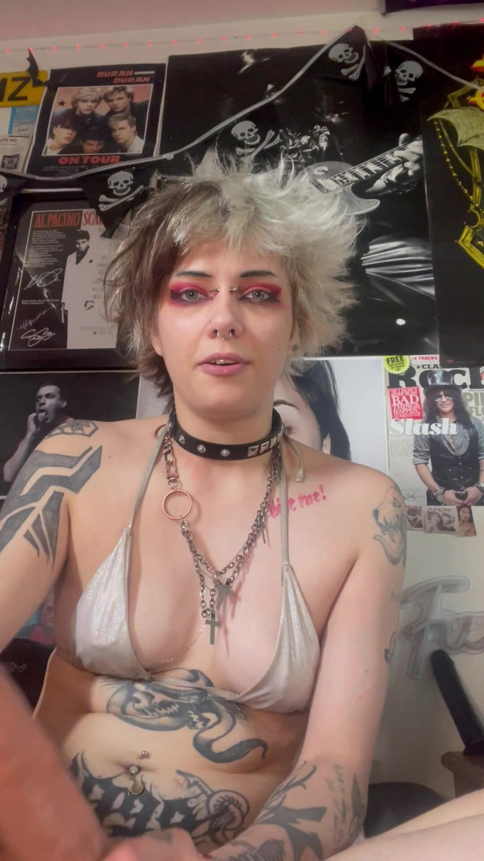Glitterqueen1999: JOI with a Goth Girl Who Makes You Eat Your...