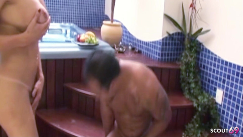 Shemale TS Collection: Tettona trans latina in una spa scopata analmente da un...