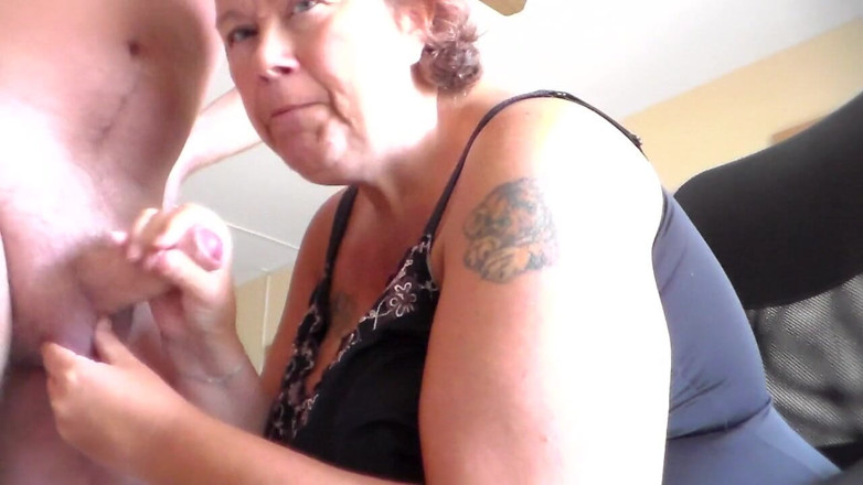 Sex hub couple: Johns cock and balls is getting a treatment from jen