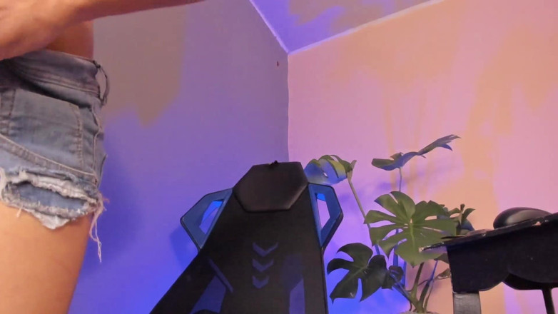 Bella Duval: Транс-латиноамериканський сексуальний червоний фільм