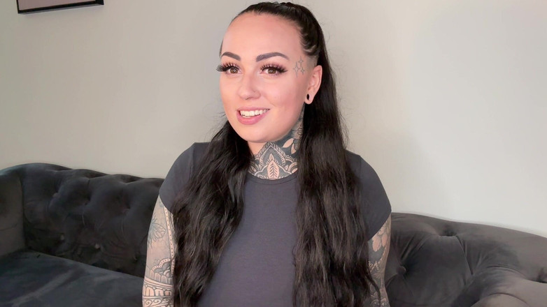 Miss Valentina: 여친의 비밀 섹스