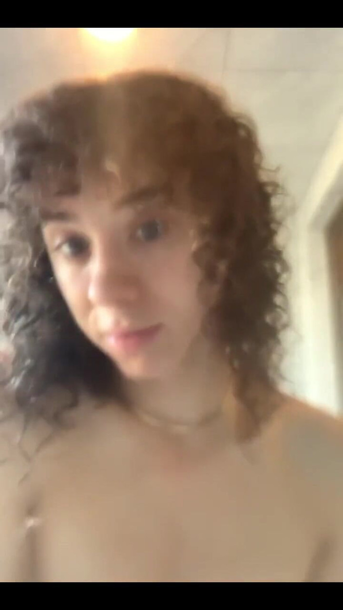 Tia Tizzianni Productions: 그리고 나는 딩렐리입니다