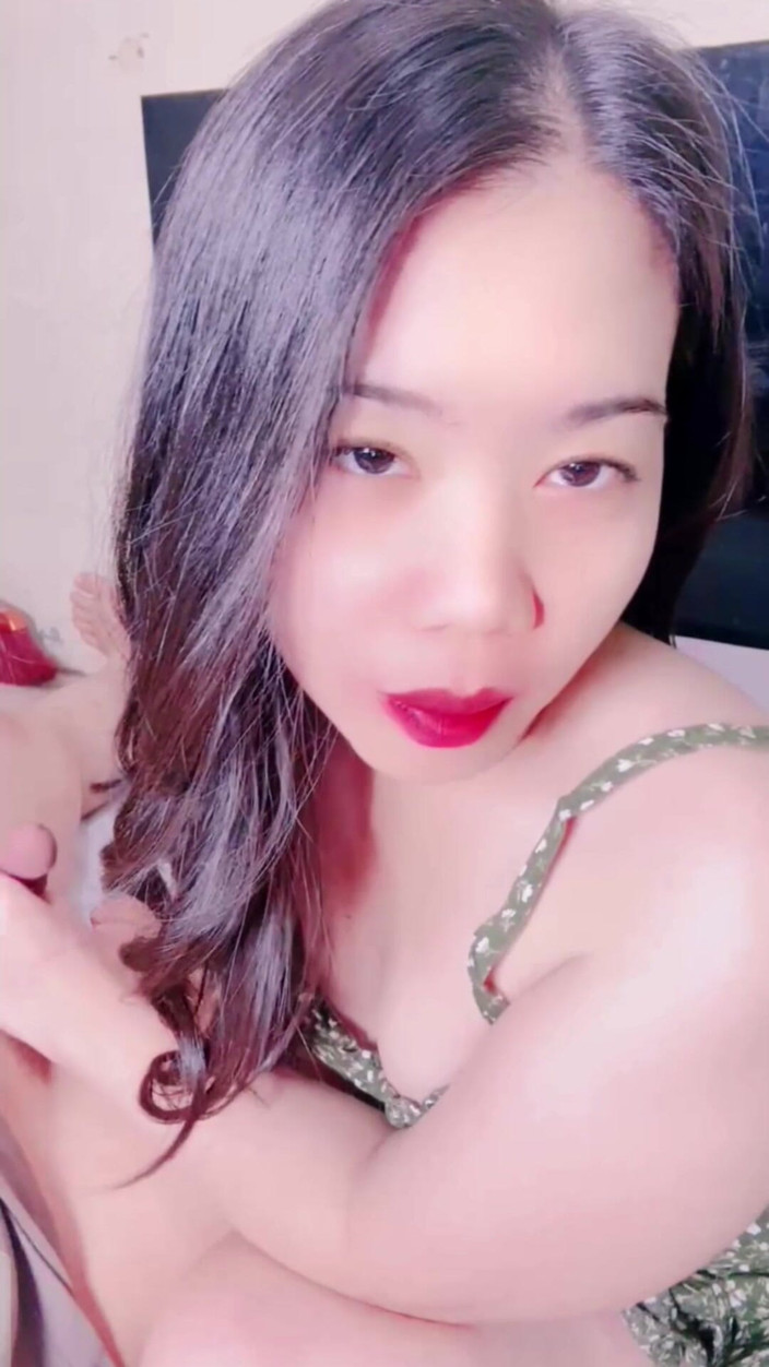 Andi prayoga: Blowjob Stepdaddy's Dick