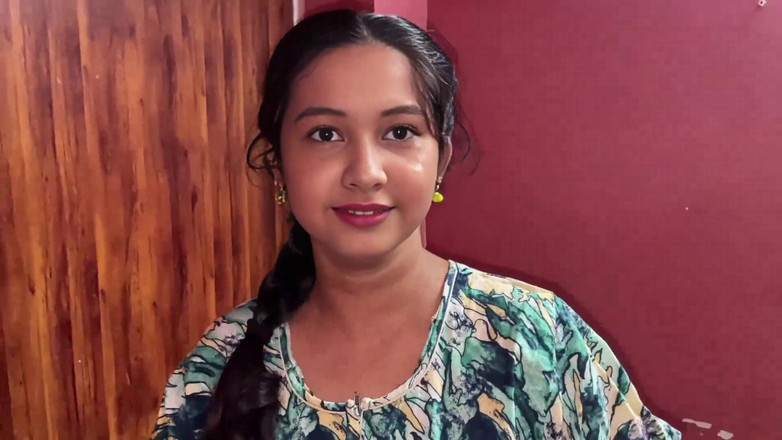 Apple Porn: Desi vesnická holka to zažila poprvé zezadu