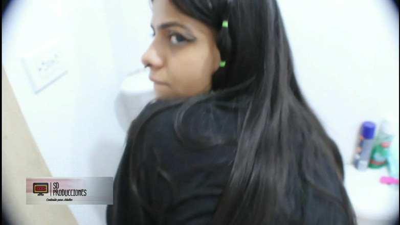 Britany: Sdílím postel s mojí krásnou 18letou nevlastní sestrou, chce cítit ptáka...