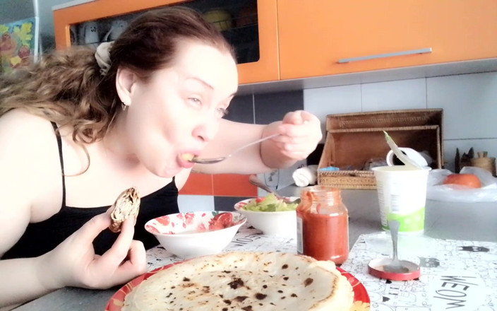 VikkiGeorgia: Я ем