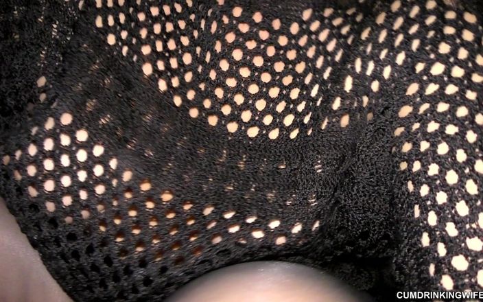 Cumdrinking Wife: Chơi tập thể tại nhà hát khiêu dâm trong khi...
