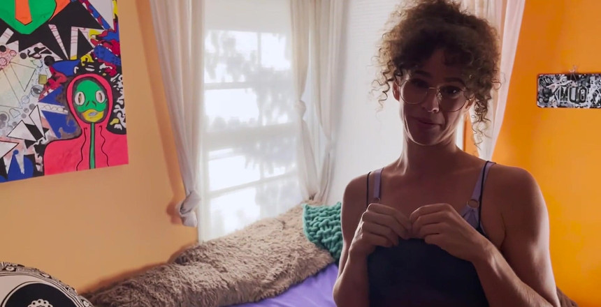 VibeWithMommy: Єврейська мачуха, інструкція з дрочки! Мій флюффер не з'являвся сьогодні на роботу... Отже, замість цього у мене є мій пасинок!