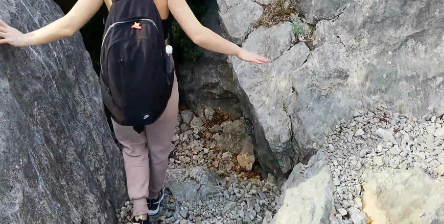 DickForStepSister: Procházka k moři a rozhodla se mít sex v křoví,...