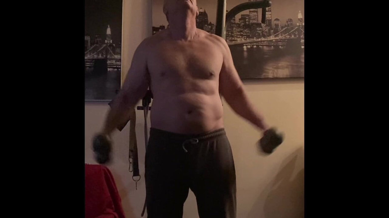 Alex Art: 自宅でのスポーツ