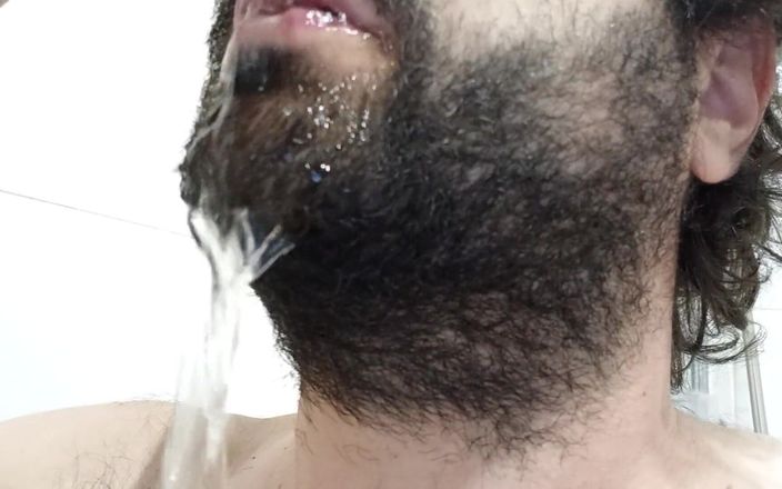 Kinky Guy: Meando largo en un vaso y bebiendo mi propio pipí