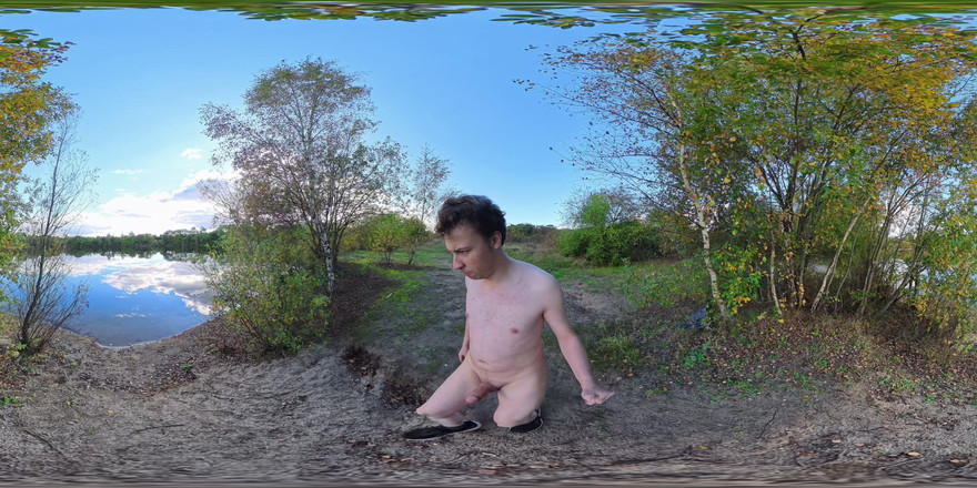 Outdoorboy5: Teen Completamente Nuda in Un Lago