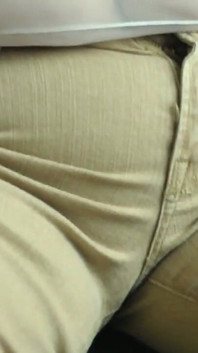 Latina-mami mit riesigen saftigen möpsen