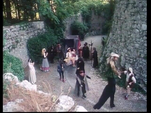 Old Good Porn: Excellent blonde princess blows king's cock on the wall in...