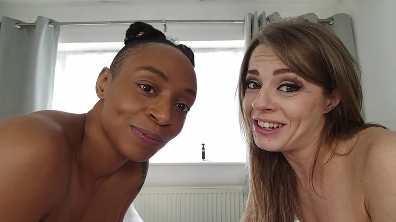 Jimmy Draws: Abril - doble exxxtras