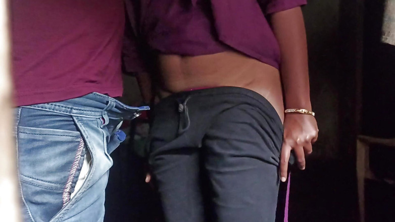 Desi sila: देसी लड़की की चुदाई !!