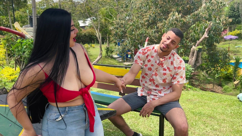 Anotonella-jones: Jiran menggoda saya apabila suami saya tiada, dia mengongkek saya...