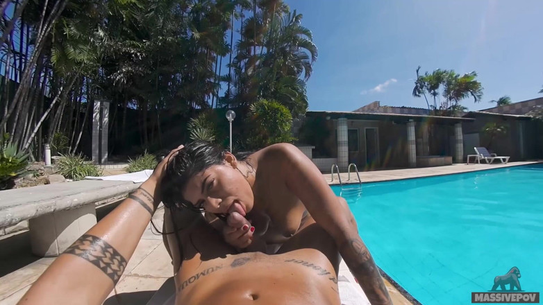 MassivePov: Latina Esplosiva