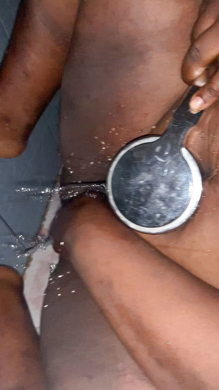 Nasty queen: Bbw trong phòng tắm mát mẻ sau một ngày nứng...