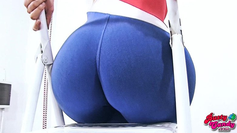 Busty Candy: 래더론파이어