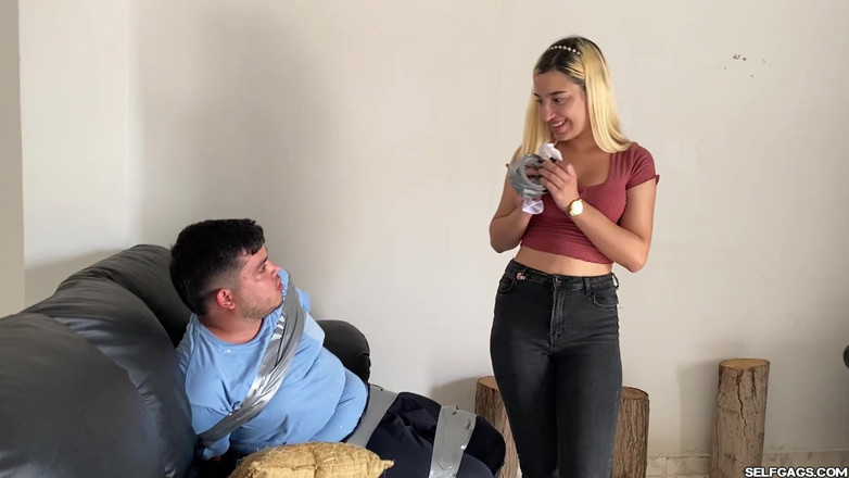 Selfgags femdom bondage: Komm aus meinem Haus und aus meinem Leben!