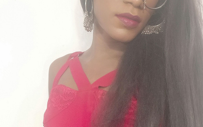 Keerthanakeerthi95: Indische Sissy Kommt Live