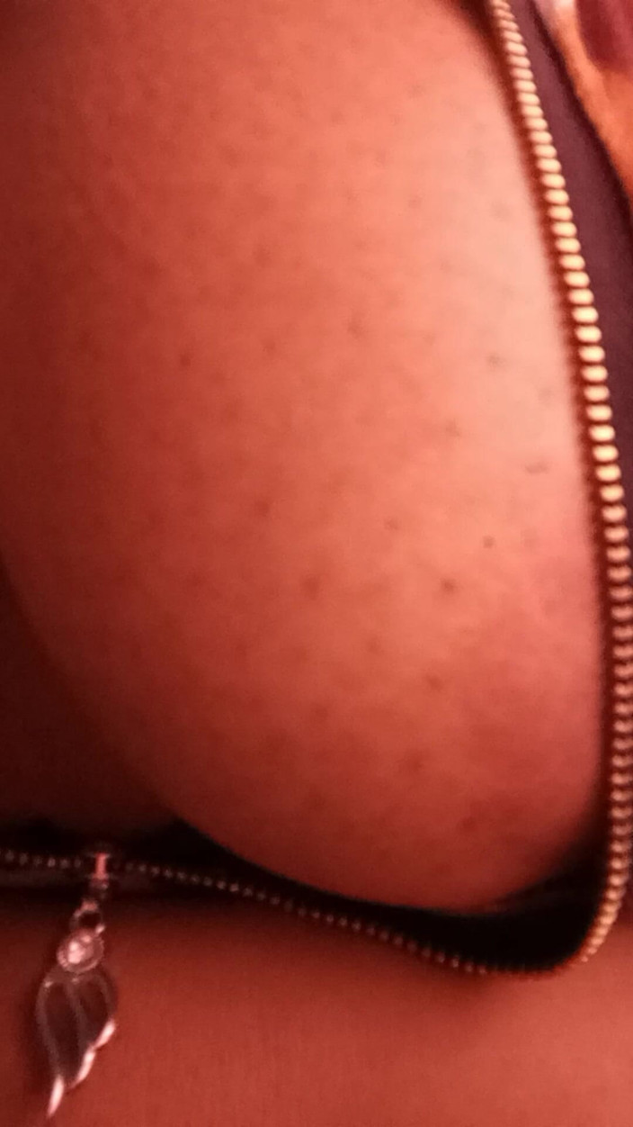 Putelgspot: 你将见过的最原始的胸部