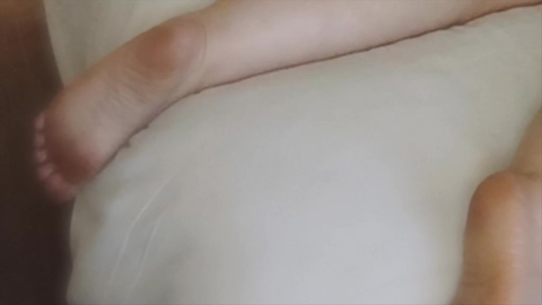 Daddykane: Hot Blonde MILF Feet Play