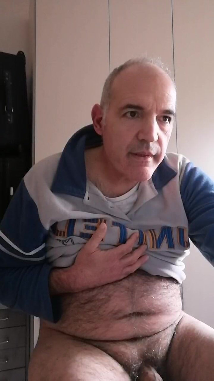 Setesesso7: Můj tvrdý penis si hodně užívá masturbaci