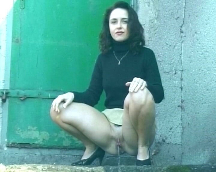 German's Fetish: Kompilace nezbedných německých teenagerek a jejich mokrých kundiček