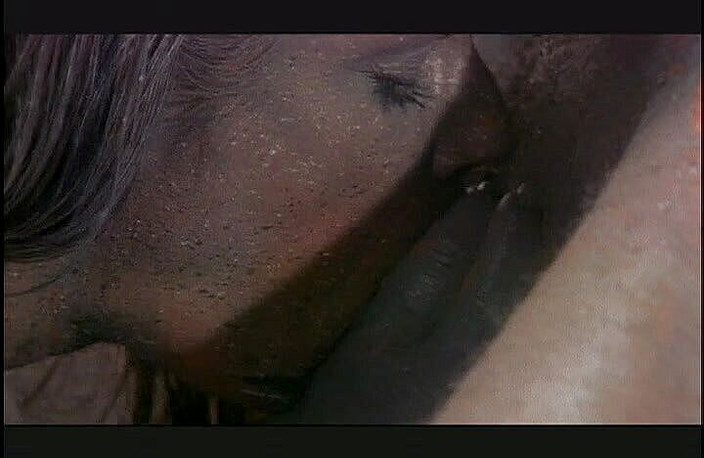 Perfect Porno: Một vũ công tóc vàng nóng bỏng trong chiếc váy đỏ...