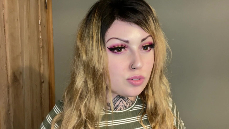 Miss Valentina: Uległa aplikacja