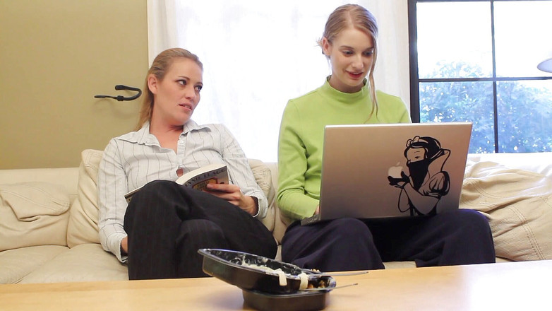 Naughty Girls: 最惊人的女同性恋DVD