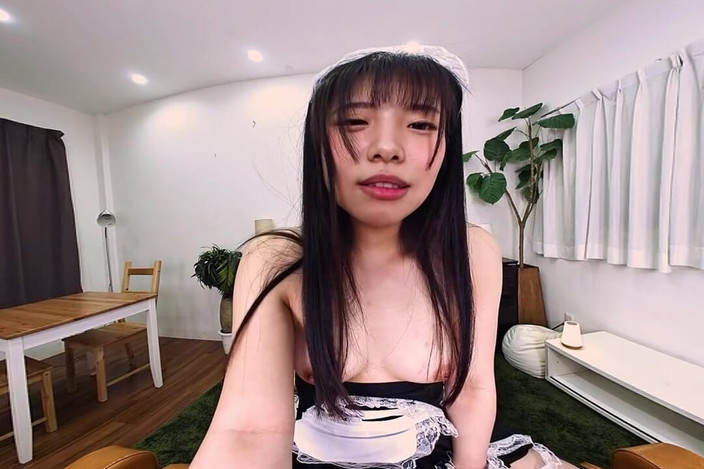 EAGLE-VR: Roztomilá krásná služka, která na něm jezdí Od okamžiku, kdy...