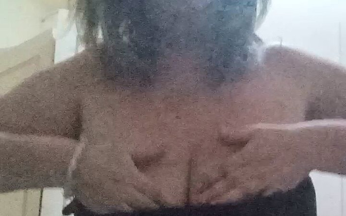 Susanmature: Kouření a relaxace