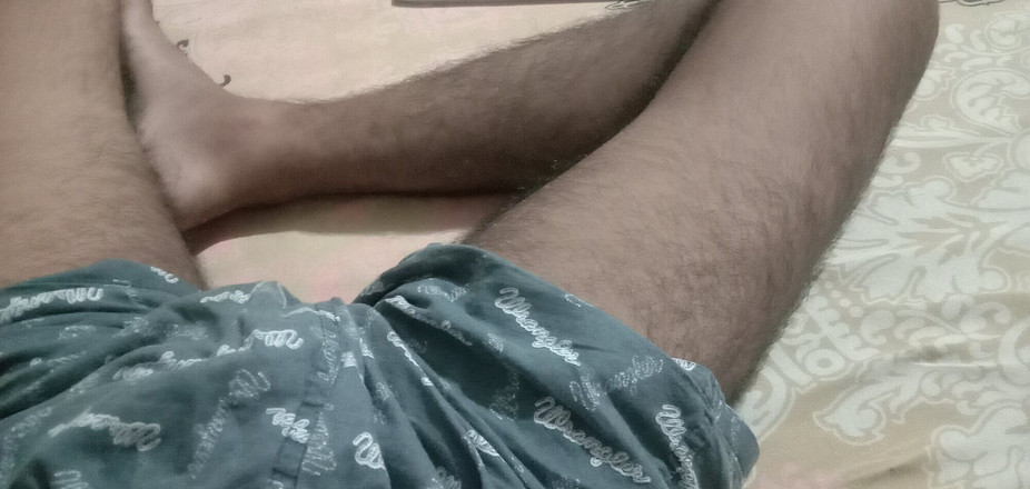 sexy_series: Tener sexy guapo masturbación con la mano peludo hombre