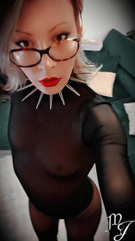 Naturale Total Body Nylon Femdom Padrona Julia