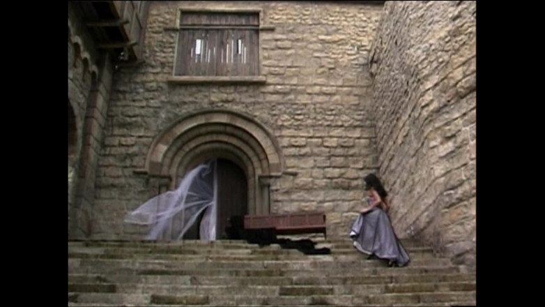 Hard Accademy: Islak sürtük sert sikiş için yalvarıyor