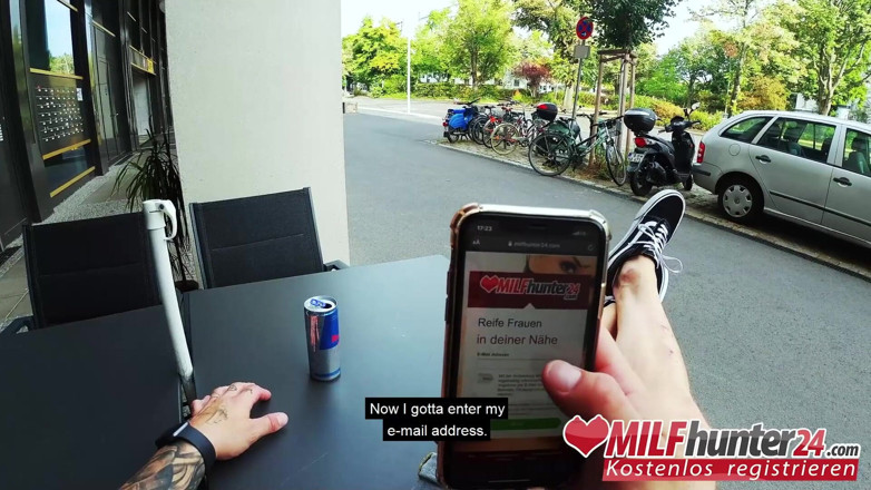 MILF Hunter 24: Милфа-охотник шпирит Mia Blow жестко и кончает в ее жадный рот!
