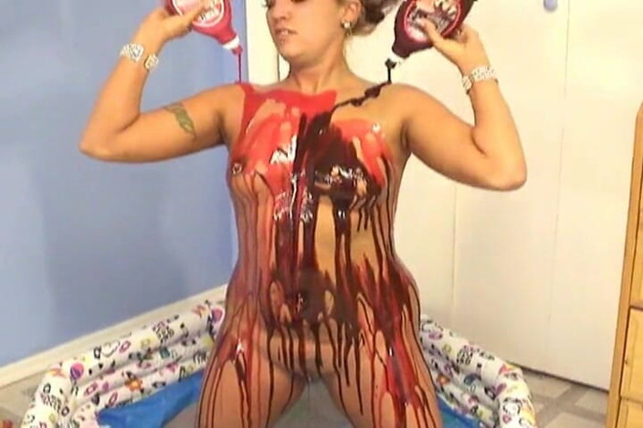 Radical: Messy food fetish amateur