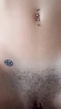 Sie wachte mit meinem großen schwanz in ihr auf und hatte sperma zum frühstück
