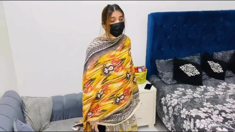 Sarakhan: 의붓아빠와 결혼한 밤