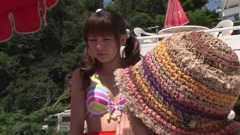 JAPAN IN LOVE: Брудні японські красуні, сцена 4_japanese тінка в бікіні жорстко трахається під час її відпустки