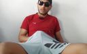 Hornyboy2058: Intensive masturbation mit Sonnenbrille und stöhnen