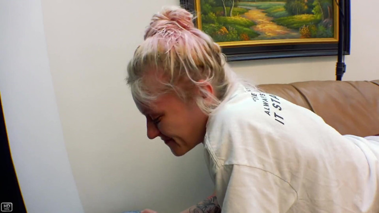 Brand New Amateurs: Sexy lesbian birthday surprise pussy eating