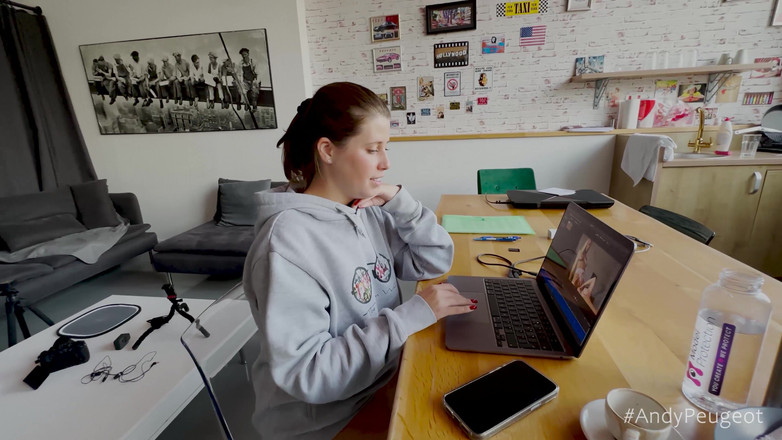 Andy Peugeot: 巨乳熟女レディラインが洗濯機で立ち往生